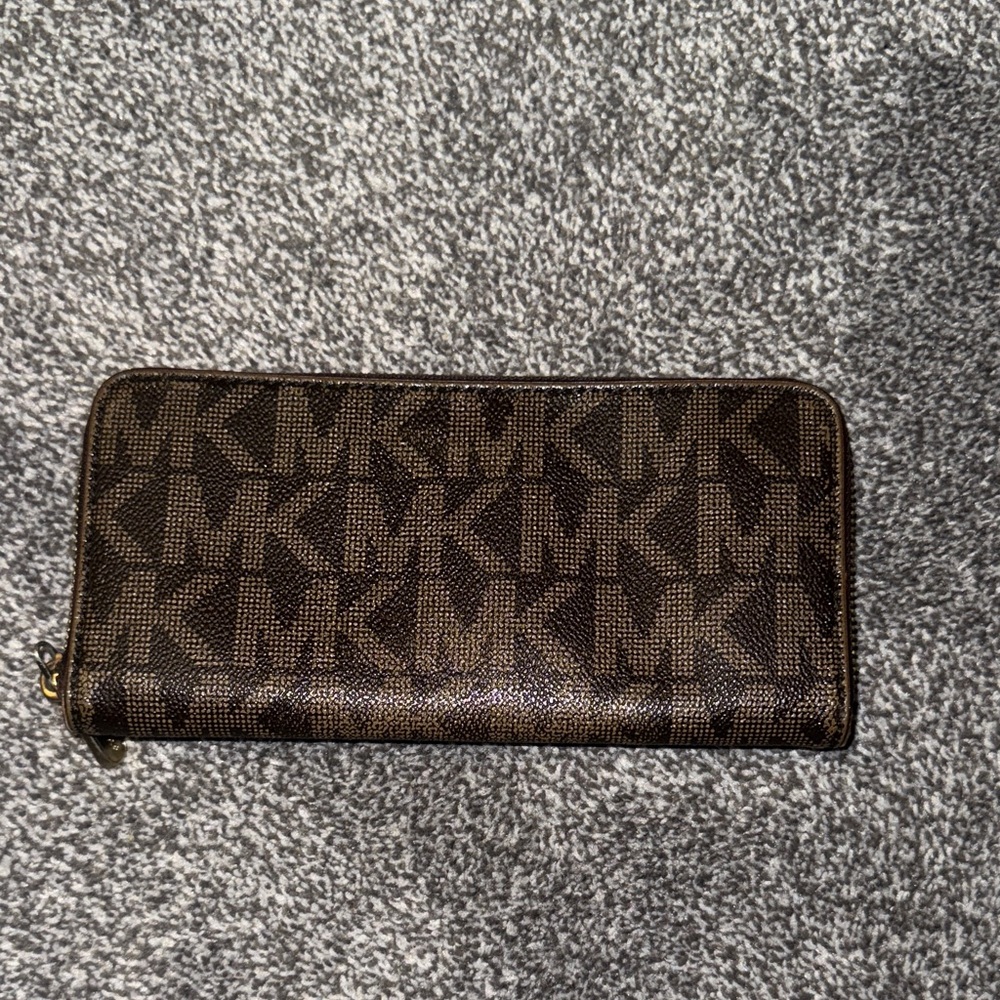 Michael Kors Dark Brown Logo Zip Wallet